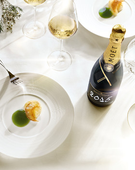 Romain RECHT – Retoucheur Photo Réseaux Sociaux - PARIS - CAMPAGNE MOET&CHANDON
