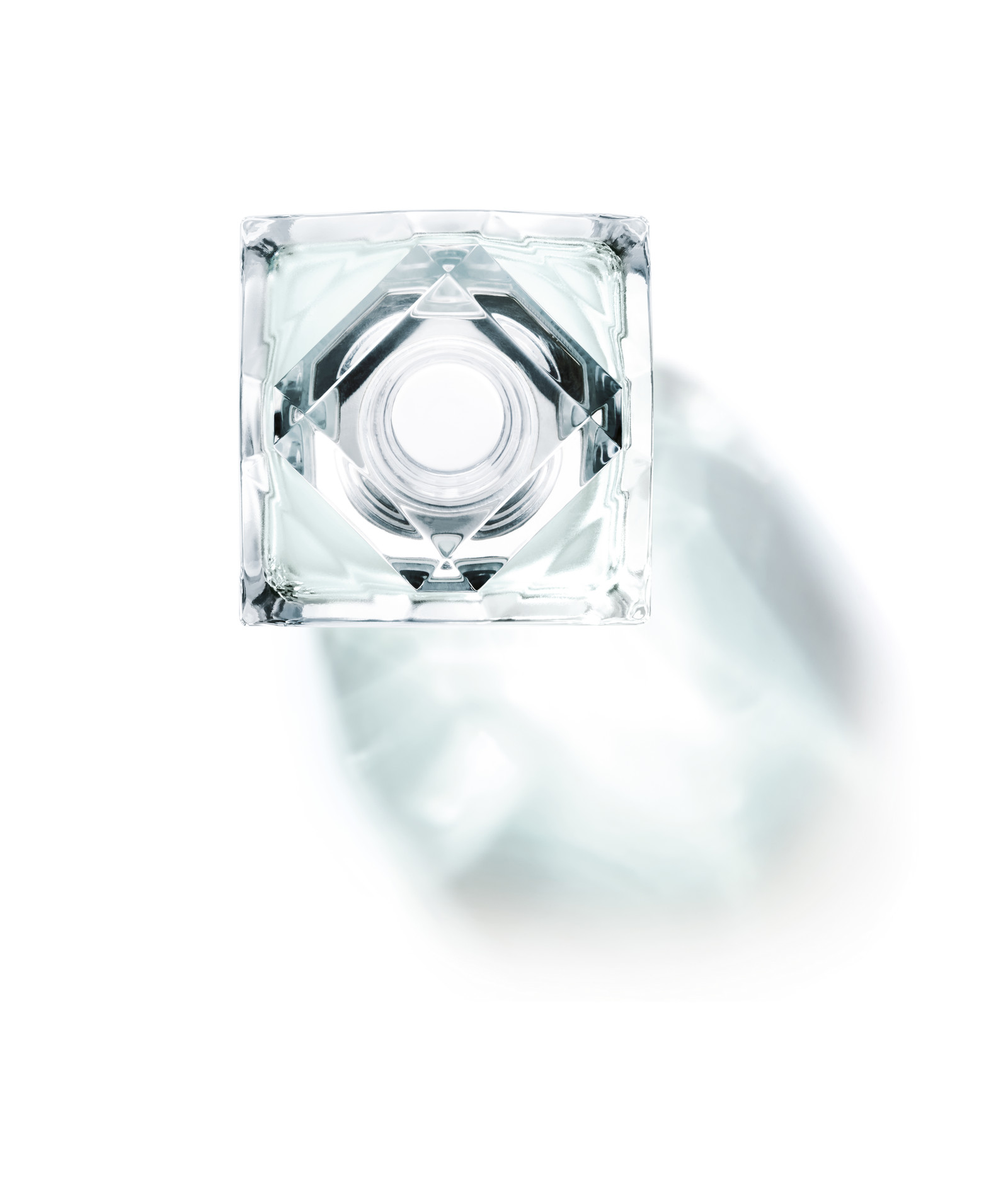 Romain Recht - Retoucheur Photo - PARIS - PARFUM TIFFANY