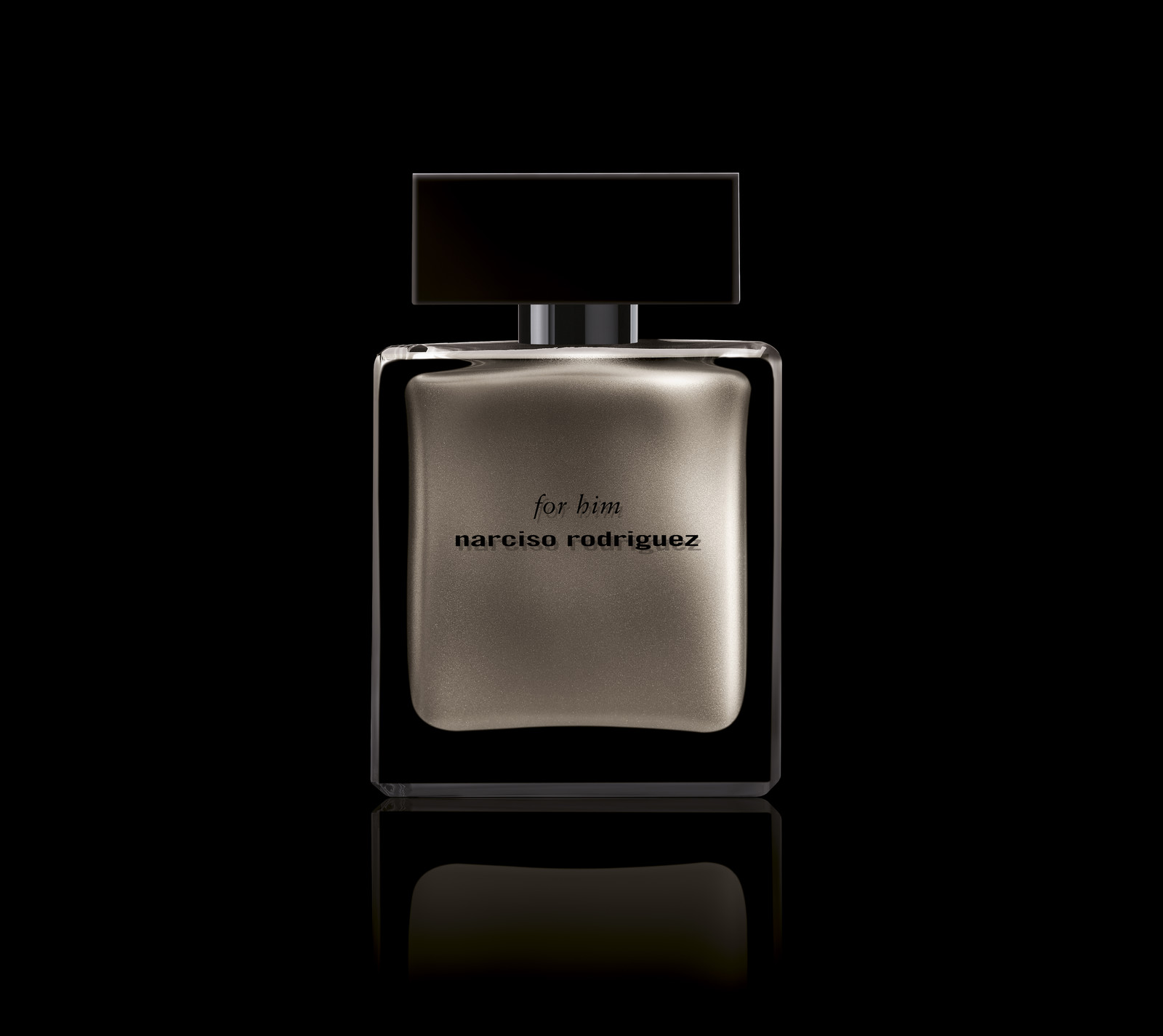 Romain RECHT – Retoucheur Photo Parfum - PARIS - CAMPAGNE NARCISO RODRIGUEZ